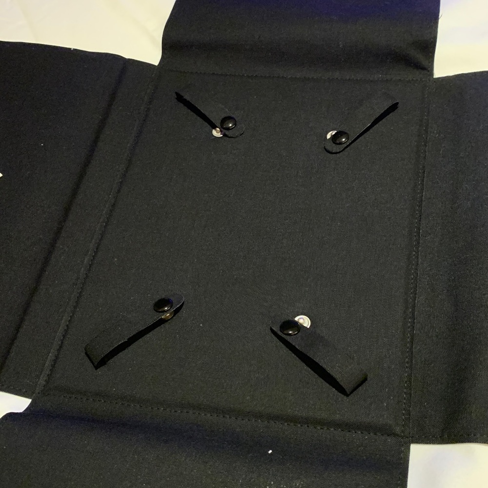 CHANEL authentic rare Black Fabric jewelry Organizerwoth clips for necklaces,etr
